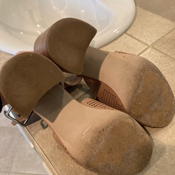 Steve Madden heels. GUC - Picture 3 of 4